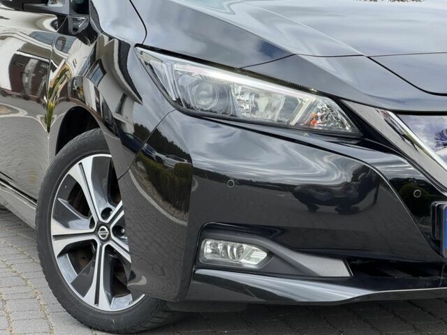 Черный Ниссан Лиф, объемом двигателя 0 л и пробегом 119 тыс. км за 12500 $, фото 7 на Automoto.ua