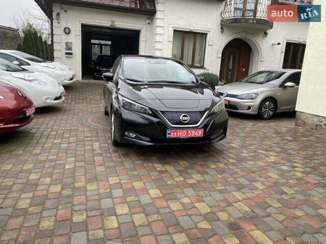 Черный Ниссан Лиф, объемом двигателя 0 л и пробегом 145 тыс. км за 12100 $, фото 5 на Automoto.ua