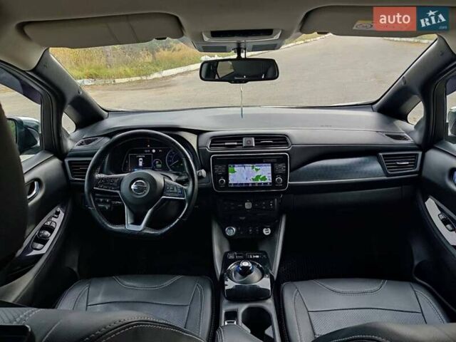 Чорний Ніссан Ліф, об'ємом двигуна 0 л та пробігом 155 тис. км за 12500 $, фото 29 на Automoto.ua