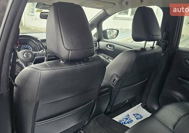 Черный Ниссан Лиф, объемом двигателя 0 л и пробегом 129 тыс. км за 11200 $, фото 13 на Automoto.ua
