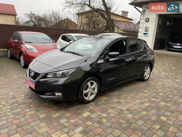 Черный Ниссан Лиф, объемом двигателя 0 л и пробегом 145 тыс. км за 12100 $, фото 1 на Automoto.ua