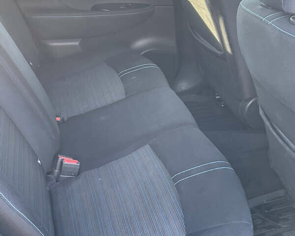 Черный Ниссан Лиф, объемом двигателя 0 л и пробегом 145 тыс. км за 13150 $, фото 7 на Automoto.ua