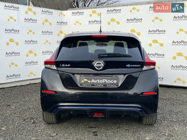 Черный Ниссан Лиф, объемом двигателя 0 л и пробегом 133 тыс. км за 12500 $, фото 77 на Automoto.ua