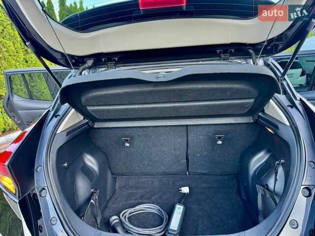 Черный Ниссан Лиф, объемом двигателя 0 л и пробегом 133 тыс. км за 11300 $, фото 23 на Automoto.ua