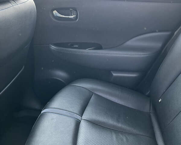 Чорний Ніссан Ліф, об'ємом двигуна 0 л та пробігом 80 тис. км за 13800 $, фото 15 на Automoto.ua