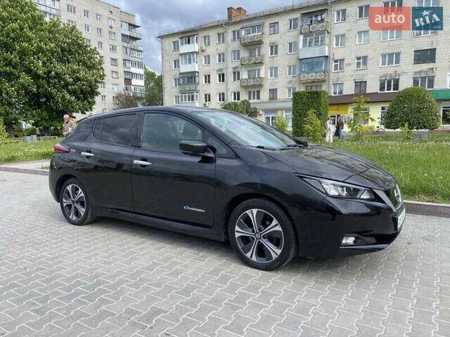 Черный Ниссан Лиф, объемом двигателя 0 л и пробегом 150 тыс. км за 11300 $, фото 24 на Automoto.ua