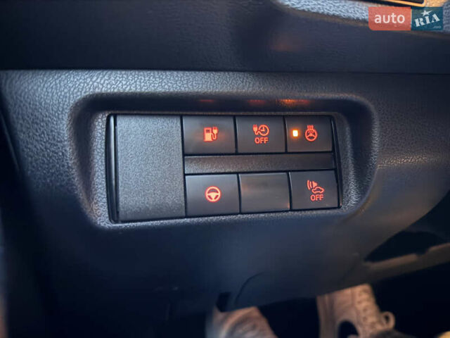 Черный Ниссан Лиф, объемом двигателя 0 л и пробегом 128 тыс. км за 12500 $, фото 27 на Automoto.ua