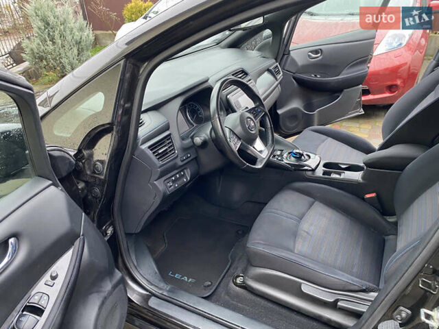 Черный Ниссан Лиф, объемом двигателя 0 л и пробегом 145 тыс. км за 12100 $, фото 15 на Automoto.ua