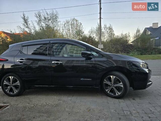 Черный Ниссан Лиф, объемом двигателя 0 л и пробегом 190 тыс. км за 12500 $, фото 3 на Automoto.ua
