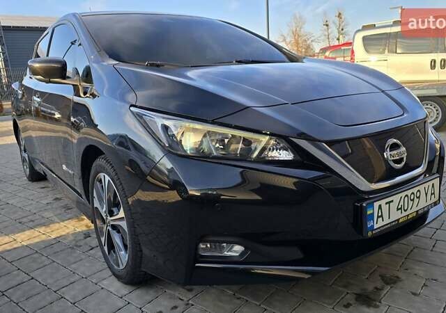 Чорний Ніссан Ліф, об'ємом двигуна 0 л та пробігом 153 тис. км за 14400 $, фото 24 на Automoto.ua