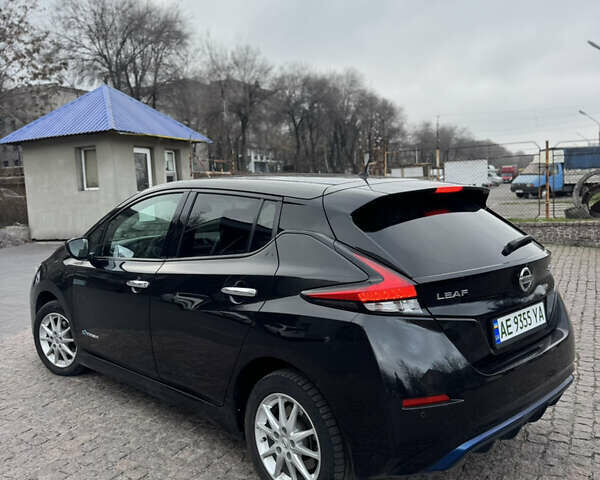 Чорний Ніссан Ліф, об'ємом двигуна 0 л та пробігом 164 тис. км за 11600 $, фото 5 на Automoto.ua