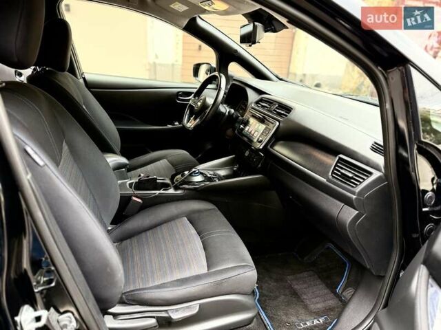 Чорний Ніссан Ліф, об'ємом двигуна 0 л та пробігом 47 тис. км за 12600 $, фото 11 на Automoto.ua