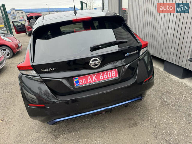 Черный Ниссан Лиф, объемом двигателя 0 л и пробегом 173 тыс. км за 11000 $, фото 6 на Automoto.ua