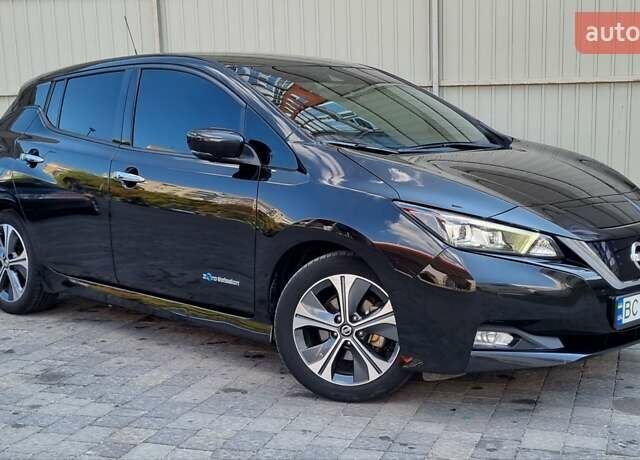 Ниссан Лиф 2018 в Львове на Automoto.ua Черный Ниссан Лиф, объемом двигателя 0 л и пробегом 80 тыс. км за 13100 $, фото 9 на Automoto.ua