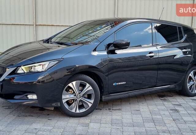 Ниссан Лиф 2018 в Львове на Automoto.ua Черный Ниссан Лиф, объемом двигателя 0 л и пробегом 80 тыс. км за 13100 $, фото 4 на Automoto.ua
