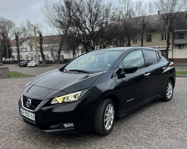 Чорний Ніссан Ліф, об'ємом двигуна 0 л та пробігом 164 тис. км за 11600 $, фото 1 на Automoto.ua