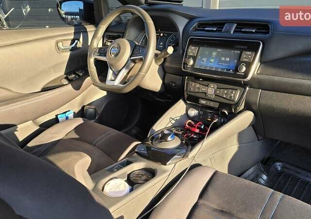 Чорний Ніссан Ліф, об'ємом двигуна 0 л та пробігом 153 тис. км за 14400 $, фото 18 на Automoto.ua