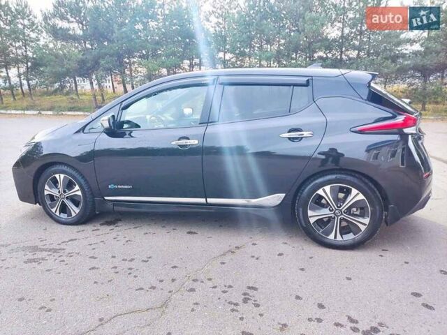 Чорний Ніссан Ліф, об'ємом двигуна 0 л та пробігом 155 тис. км за 12500 $, фото 9 на Automoto.ua