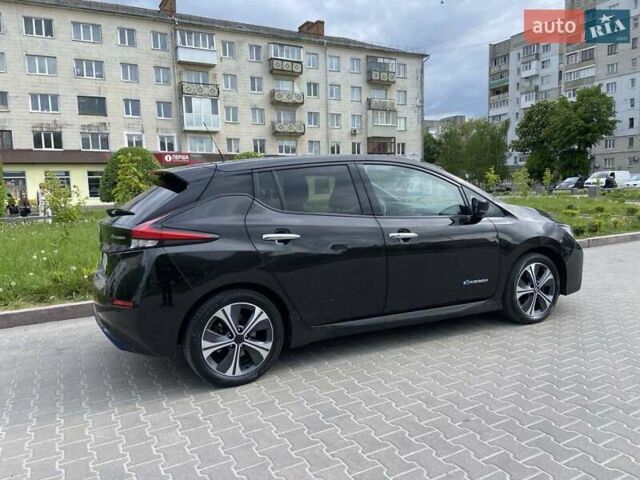 Черный Ниссан Лиф, объемом двигателя 0 л и пробегом 150 тыс. км за 11300 $, фото 3 на Automoto.ua