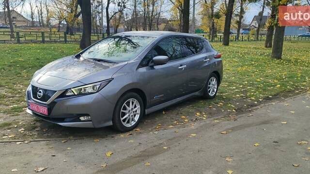 Чорний Ніссан Ліф, об'ємом двигуна 0 л та пробігом 103 тис. км за 13200 $, фото 2 на Automoto.ua