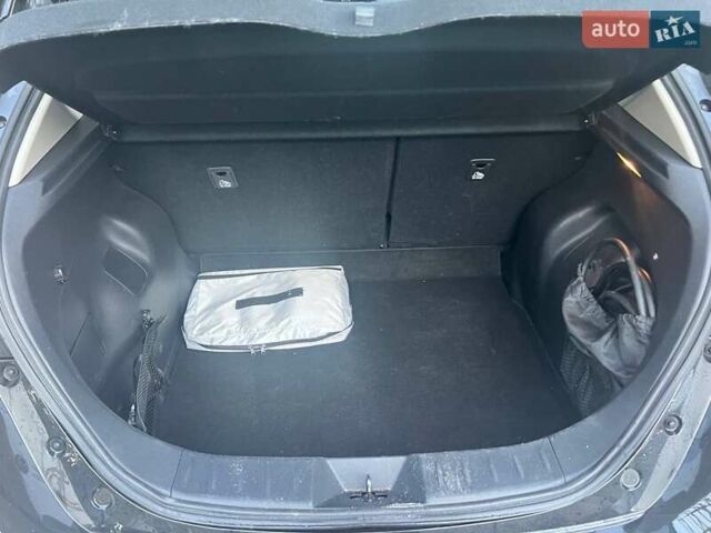 Черный Ниссан Лиф, объемом двигателя 0 л и пробегом 135 тыс. км за 11300 $, фото 15 на Automoto.ua