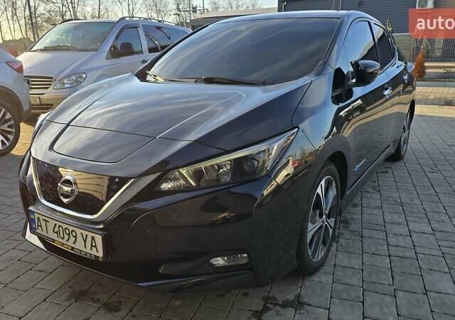 Чорний Ніссан Ліф, об'ємом двигуна 0 л та пробігом 153 тис. км за 14400 $, фото 15 на Automoto.ua