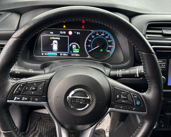 Черный Ниссан Лиф, объемом двигателя 0 л и пробегом 141 тыс. км за 12300 $, фото 9 на Automoto.ua