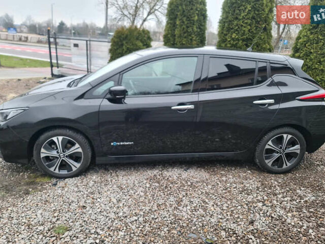 Черный Ниссан Лиф, объемом двигателя 0 л и пробегом 101 тыс. км за 12000 $, фото 3 на Automoto.ua