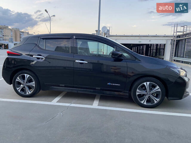 Чорний Ніссан Ліф, об'ємом двигуна 0 л та пробігом 55 тис. км за 15000 $, фото 3 на Automoto.ua