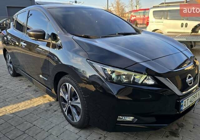 Чорний Ніссан Ліф, об'ємом двигуна 0 л та пробігом 153 тис. км за 14400 $, фото 21 на Automoto.ua