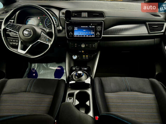 Черный Ниссан Лиф, объемом двигателя 0 л и пробегом 137 тыс. км за 12500 $, фото 23 на Automoto.ua