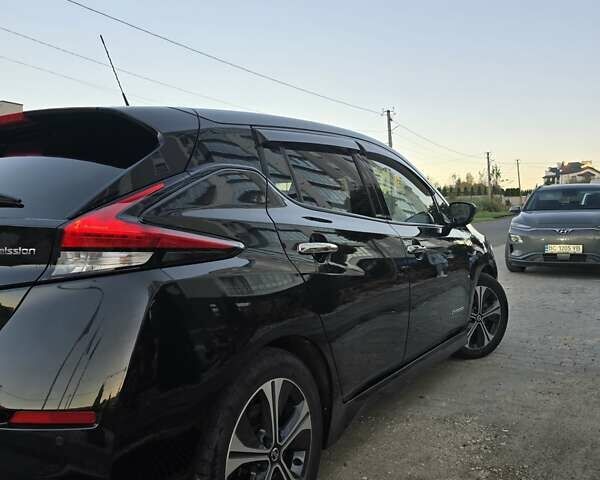 Черный Ниссан Лиф, объемом двигателя 0 л и пробегом 190 тыс. км за 12500 $, фото 4 на Automoto.ua