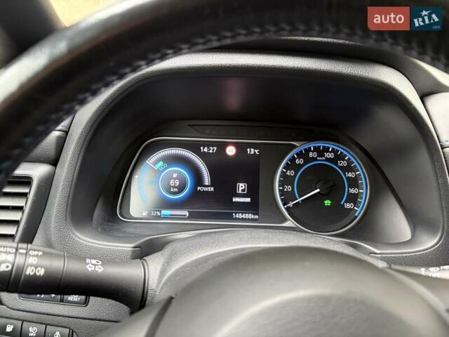 Чорний Ніссан Ліф, об'ємом двигуна 0 л та пробігом 148 тис. км за 12600 $, фото 10 на Automoto.ua