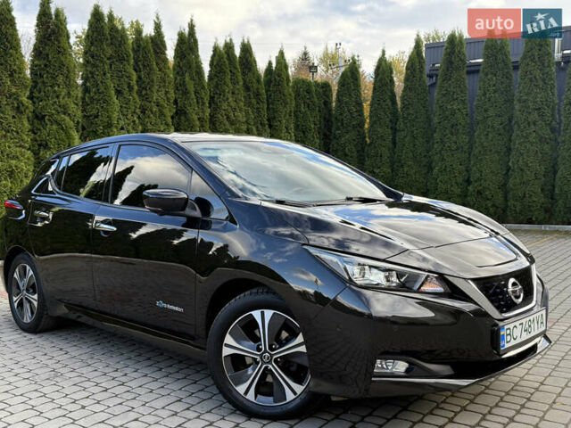 Черный Ниссан Лиф, объемом двигателя 0 л и пробегом 145 тыс. км за 11999 $, фото 5 на Automoto.ua