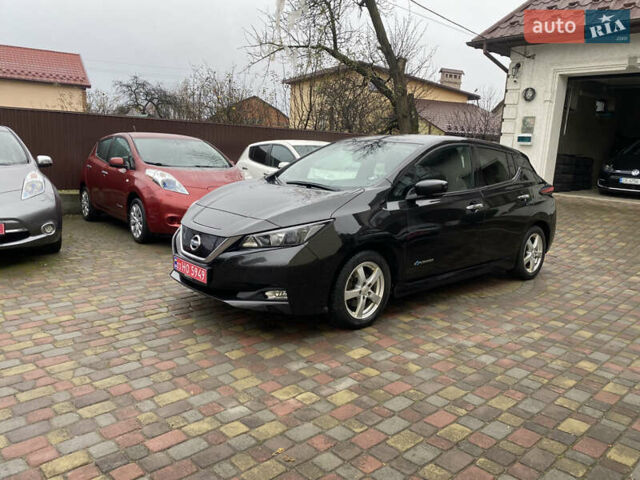 Черный Ниссан Лиф, объемом двигателя 0 л и пробегом 145 тыс. км за 12100 $, фото 2 на Automoto.ua