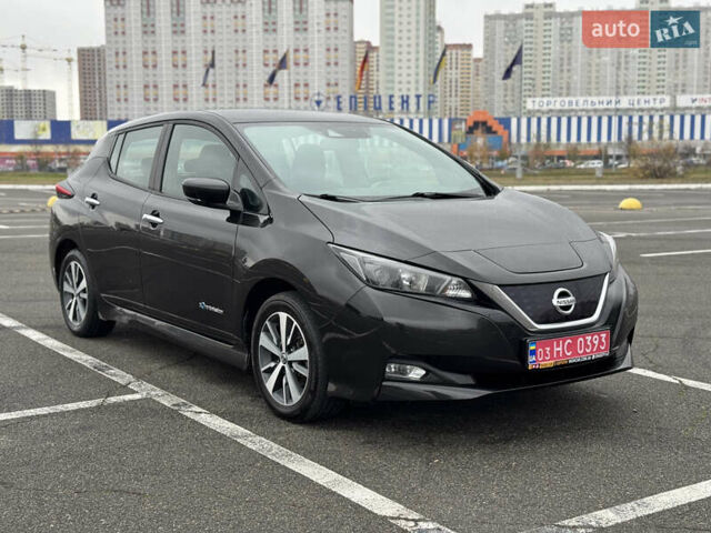Черный Ниссан Лиф, объемом двигателя 0 л и пробегом 118 тыс. км за 12900 $, фото 6 на Automoto.ua