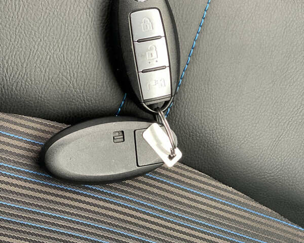 Черный Ниссан Лиф, объемом двигателя 0 л и пробегом 133 тыс. км за 12500 $, фото 78 на Automoto.ua