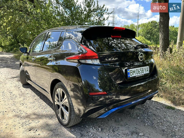 Черный Ниссан Лиф, объемом двигателя 0 л и пробегом 119 тыс. км за 13500 $, фото 6 на Automoto.ua