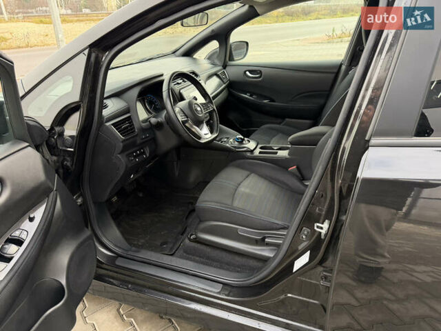 Черный Ниссан Лиф, объемом двигателя 0 л и пробегом 160 тыс. км за 10500 $, фото 21 на Automoto.ua