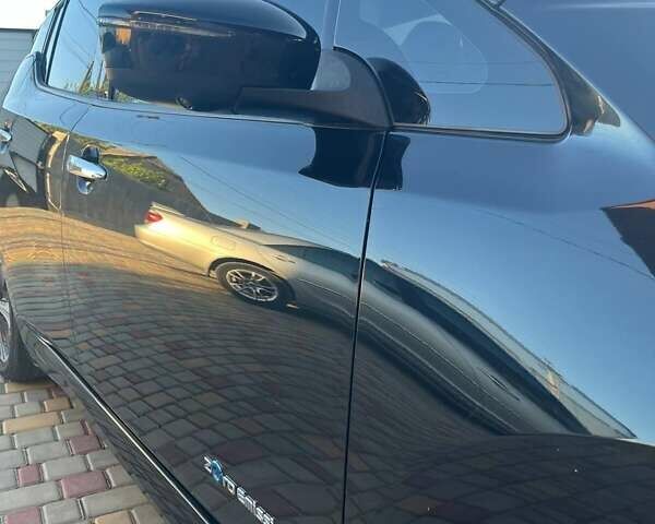 Чорний Ніссан Ліф, об'ємом двигуна 0 л та пробігом 52 тис. км за 12200 $, фото 1 на Automoto.ua