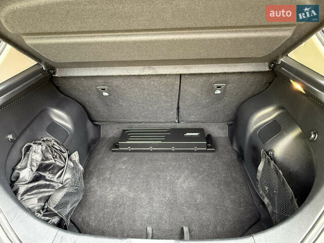 Черный Ниссан Лиф, объемом двигателя 0 л и пробегом 145 тыс. км за 11999 $, фото 56 на Automoto.ua