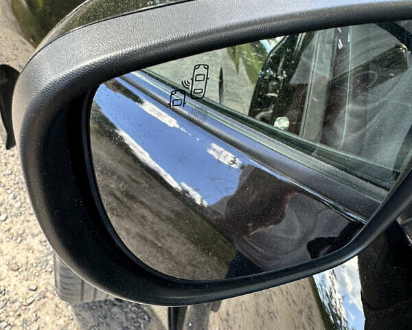 Черный Ниссан Лиф, объемом двигателя 0 л и пробегом 119 тыс. км за 13500 $, фото 48 на Automoto.ua