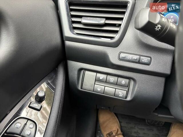 Чорний Ніссан Ліф, об'ємом двигуна 0 л та пробігом 148 тис. км за 12600 $, фото 11 на Automoto.ua