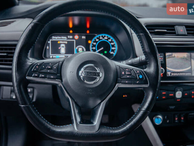 Черный Ниссан Лиф, объемом двигателя 0 л и пробегом 89 тыс. км за 13350 $, фото 22 на Automoto.ua