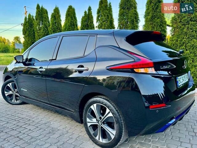 Черный Ниссан Лиф, объемом двигателя 0 л и пробегом 133 тыс. км за 11300 $, фото 6 на Automoto.ua