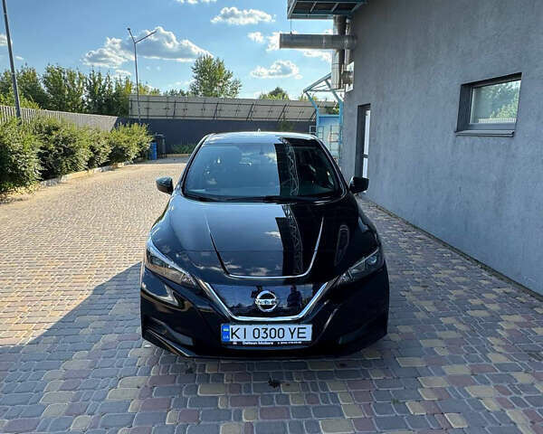 Черный Ниссан Лиф, объемом двигателя 0 л и пробегом 87 тыс. км за 15200 $, фото 1 на Automoto.ua