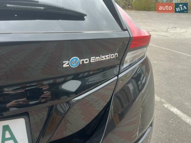 Черный Ниссан Лиф, объемом двигателя 0 л и пробегом 120 тыс. км за 11900 $, фото 11 на Automoto.ua