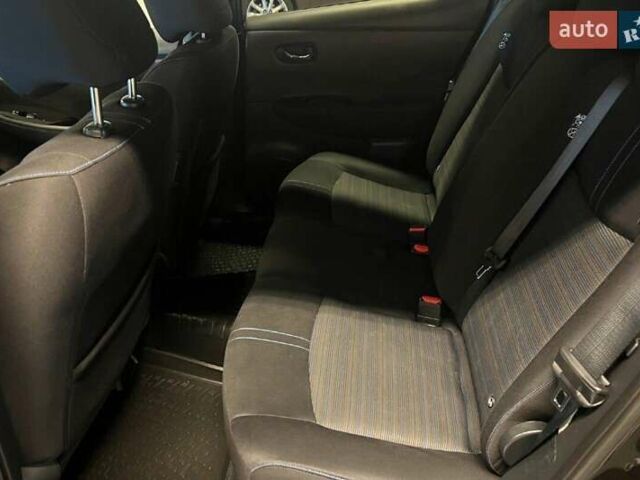 Чорний Ніссан Ліф, об'ємом двигуна 0 л та пробігом 160 тис. км за 12500 $, фото 15 на Automoto.ua