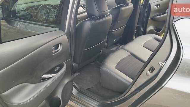 Чорний Ніссан Ліф, об'ємом двигуна 0 л та пробігом 103 тис. км за 13200 $, фото 10 на Automoto.ua