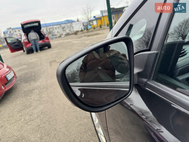 Черный Ниссан Лиф, объемом двигателя 0 л и пробегом 173 тыс. км за 11000 $, фото 14 на Automoto.ua